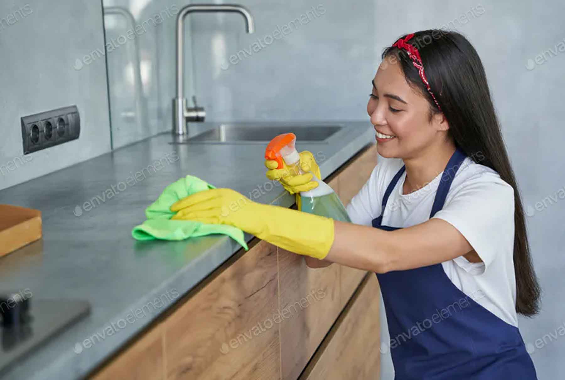 handywoman cleaning